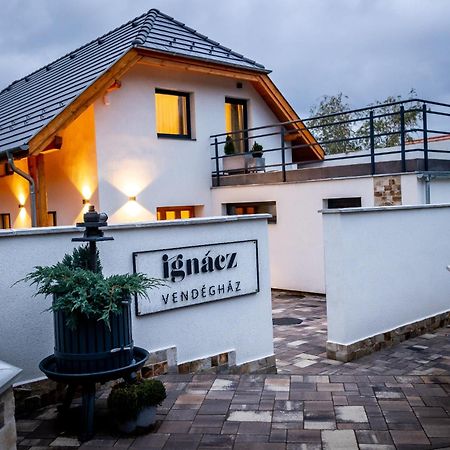 Ignacz Vendeghaz Pálosvörösmart Exterior foto